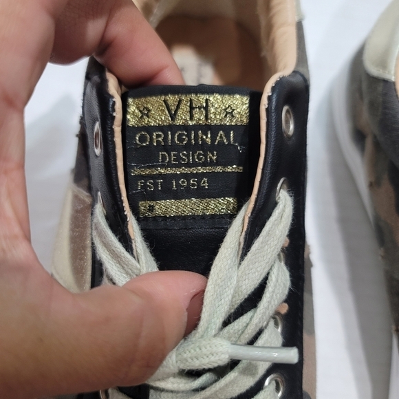 Vintage Havana Property Sneakers - Picture 4 of 15